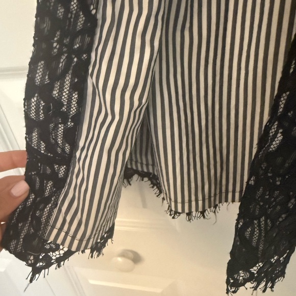 Vineyard Vines Black Lace Full Sleeve Dress with Belt. - Picture 3 of 5